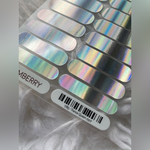 🪩 Full Sheet of Holographic Trance Queen Jamberry Nail Wrap Sheet - Picture 4 of 9